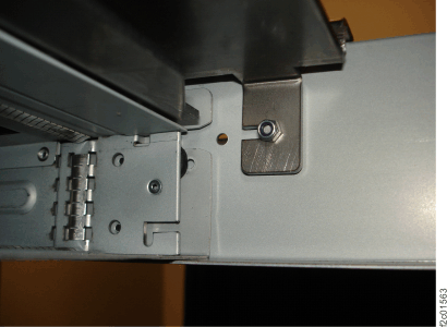 Nylock nut for earthquake bracket